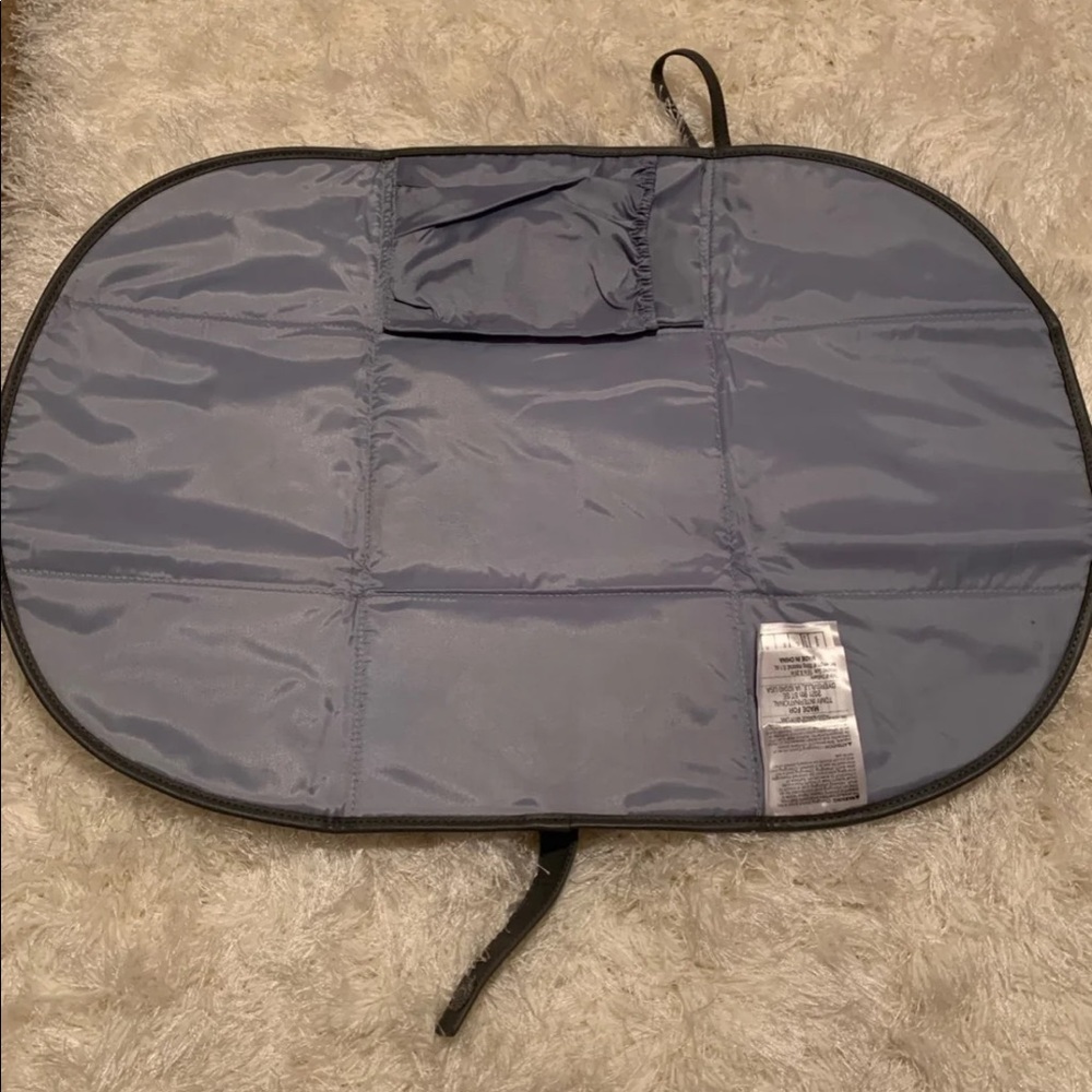 Changing pad - Picture 2 of 2